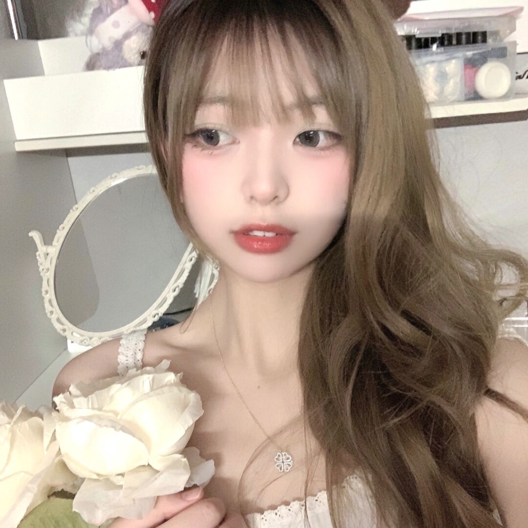 《她的第九封信》海报